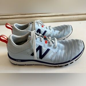 Women’s New Balance Blue Running Shoes Sneakers Activewear 9.5